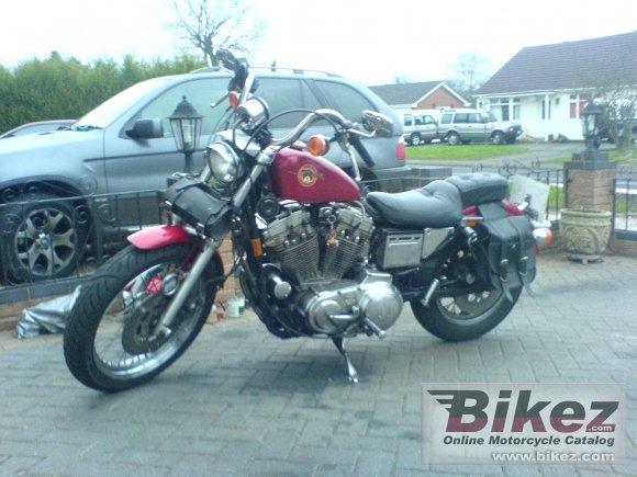 1992 Harley-Davidson XLH Sportster 883 Hugger photo